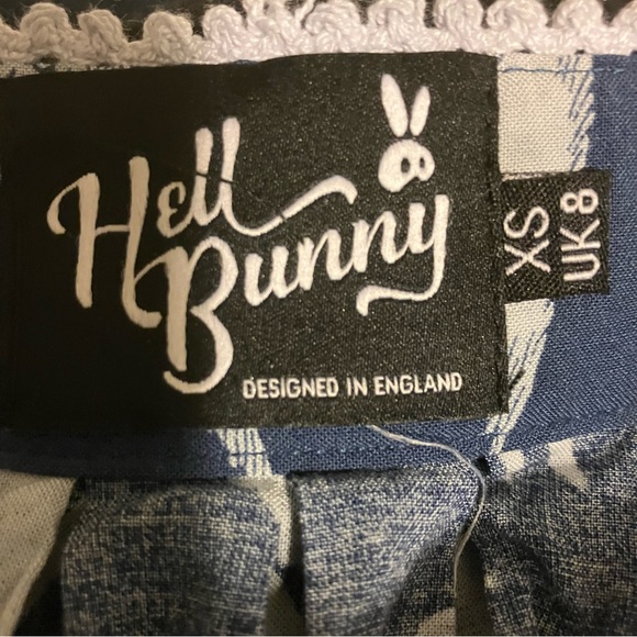 ModCloth Hell Bunny Lilou Swallow Printed Skirt- XS - Picture 2 of 12